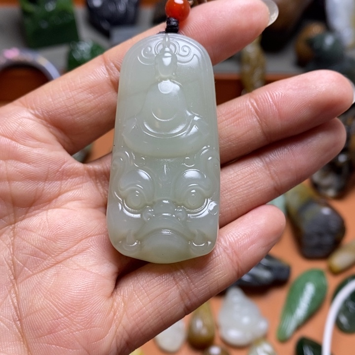 和田玉颈饰未镶嵌