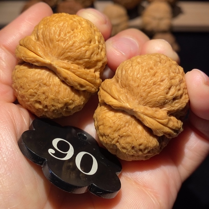 核桃元宝狮子王，核。桃3.8