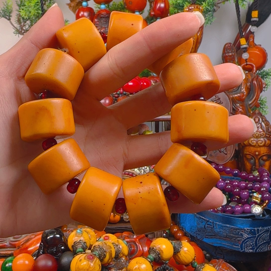 琥珀裸石未镶嵌手串