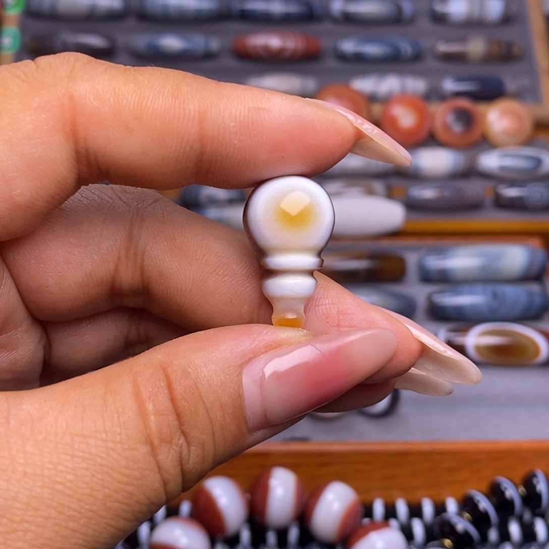 玛瑙/玉髓珠宝半成品未镶嵌M****y