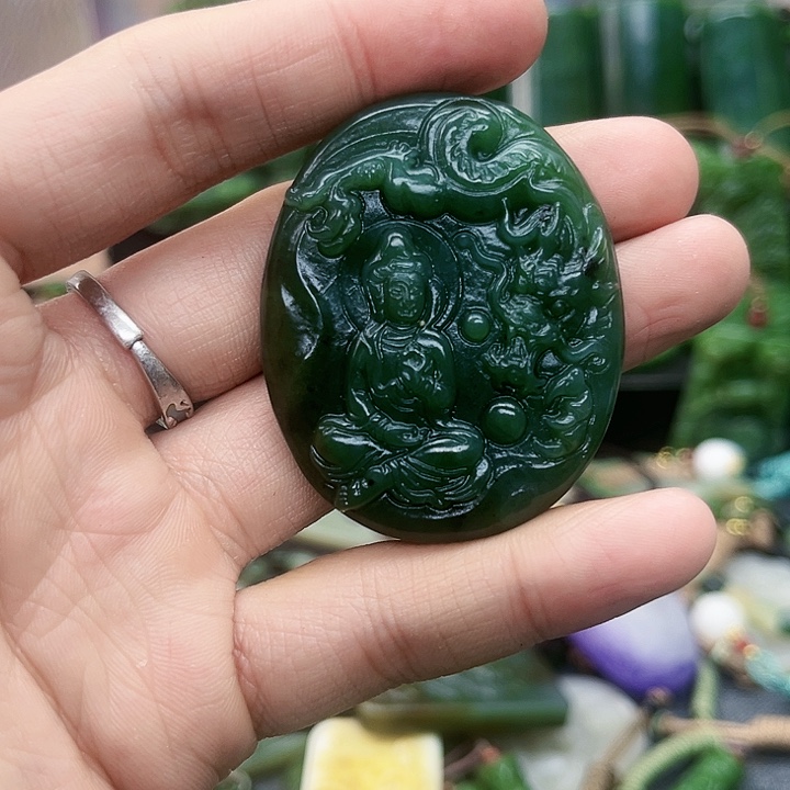 和田玉未镶嵌颈饰