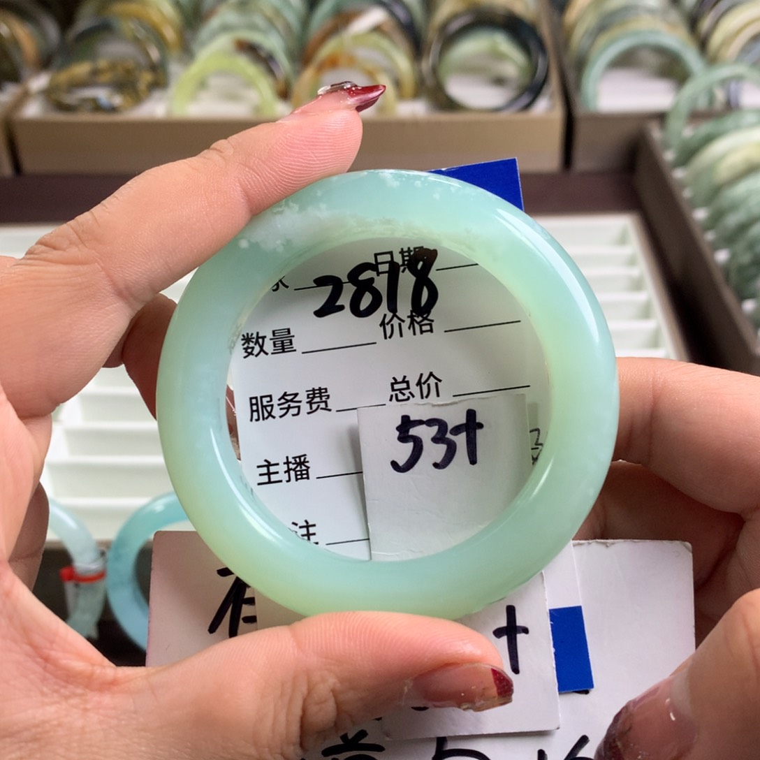 蛇纹石玉手镯未镶嵌2818