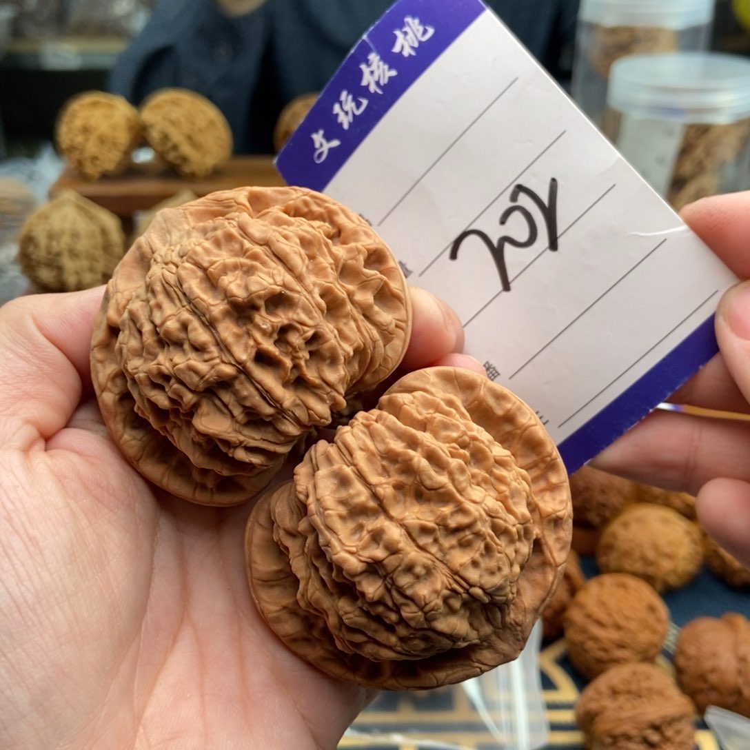 文玩核桃吊坠54官帽