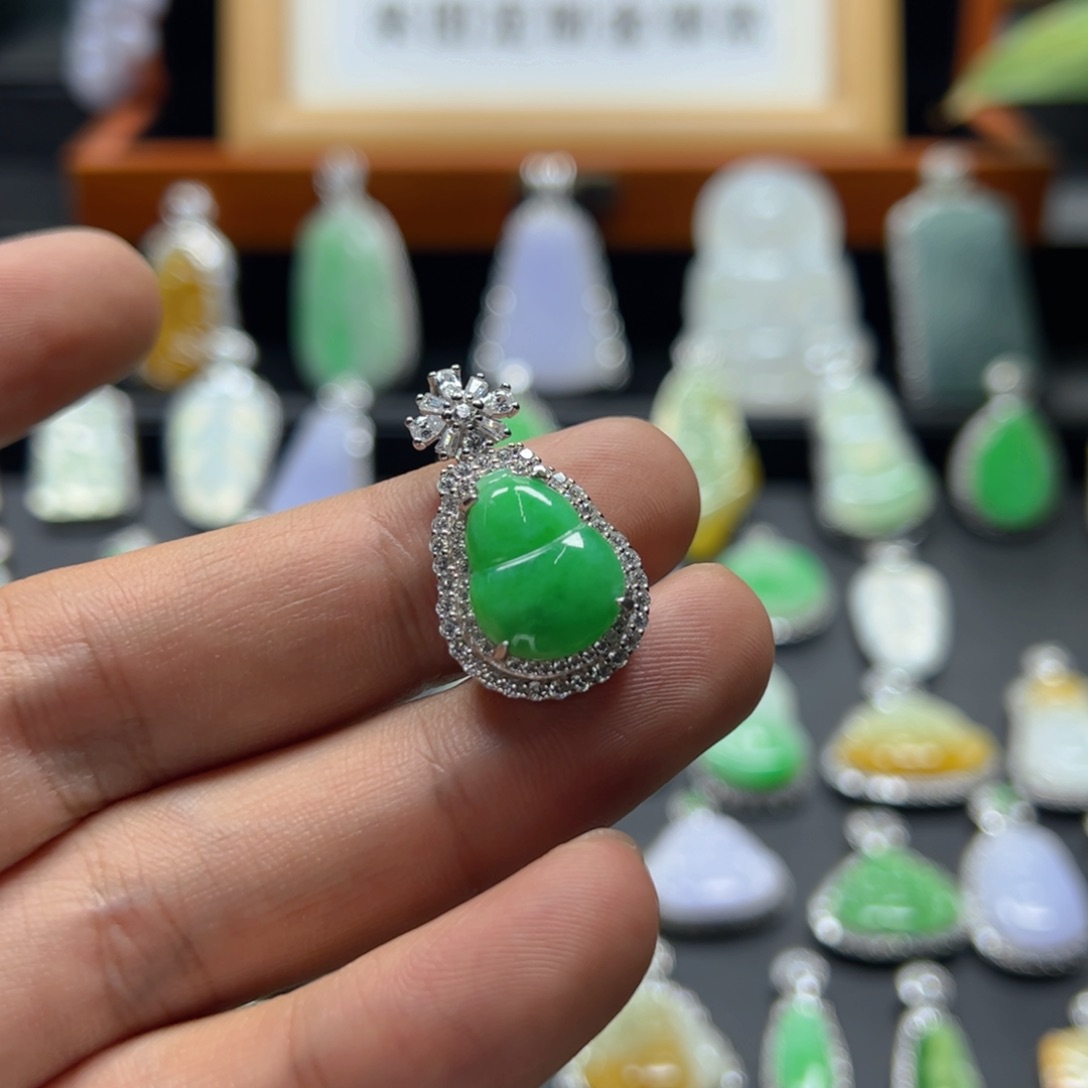 颈饰银S925镶嵌翡翠天然翡翠a货