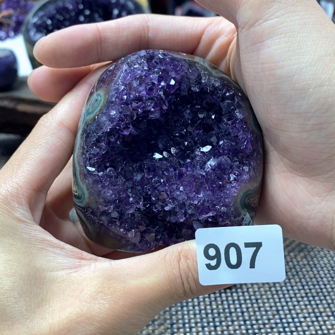 紫晶大型摆件（非配饰）未镶嵌