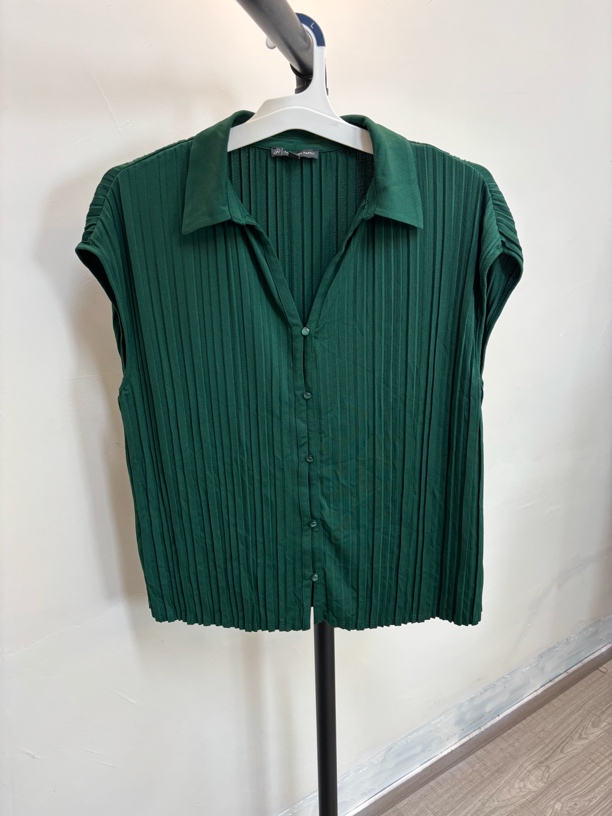 0028款原单舒适显瘦百搭气质高雅百褶二色衬衣