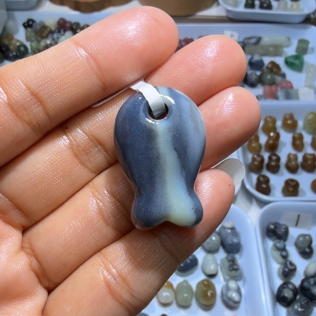 和田玉未镶嵌珠宝奇石