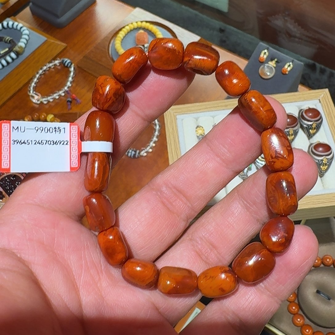 牛血红随行手串楠红