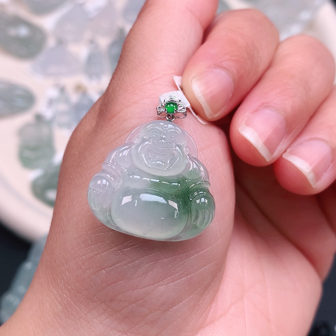 翡翠颈饰18K金镶嵌冰胶飘绿佛公25*28*6