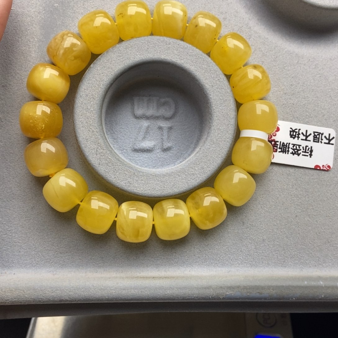 蜜蜡珠宝奇石未镶嵌