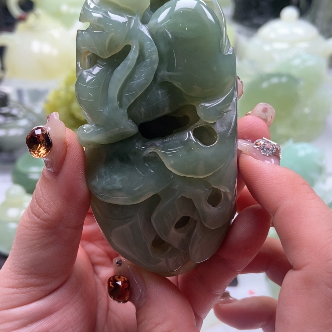 蛇纹石玉手把未镶嵌