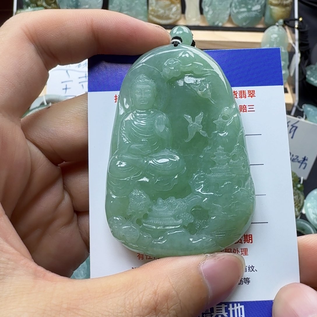 翡翠颈饰未镶嵌缅甸翡翠，阿弥陀佛