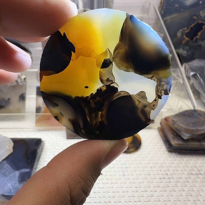 玛瑙/玉髓未镶嵌珠宝奇石