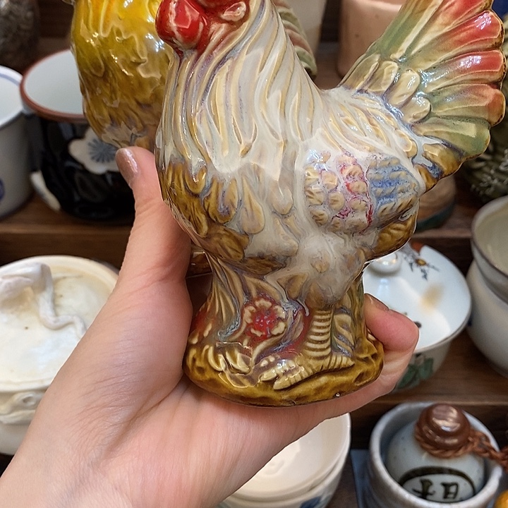    中古物品默认微瑕，谨慎参拍，满18包邮！