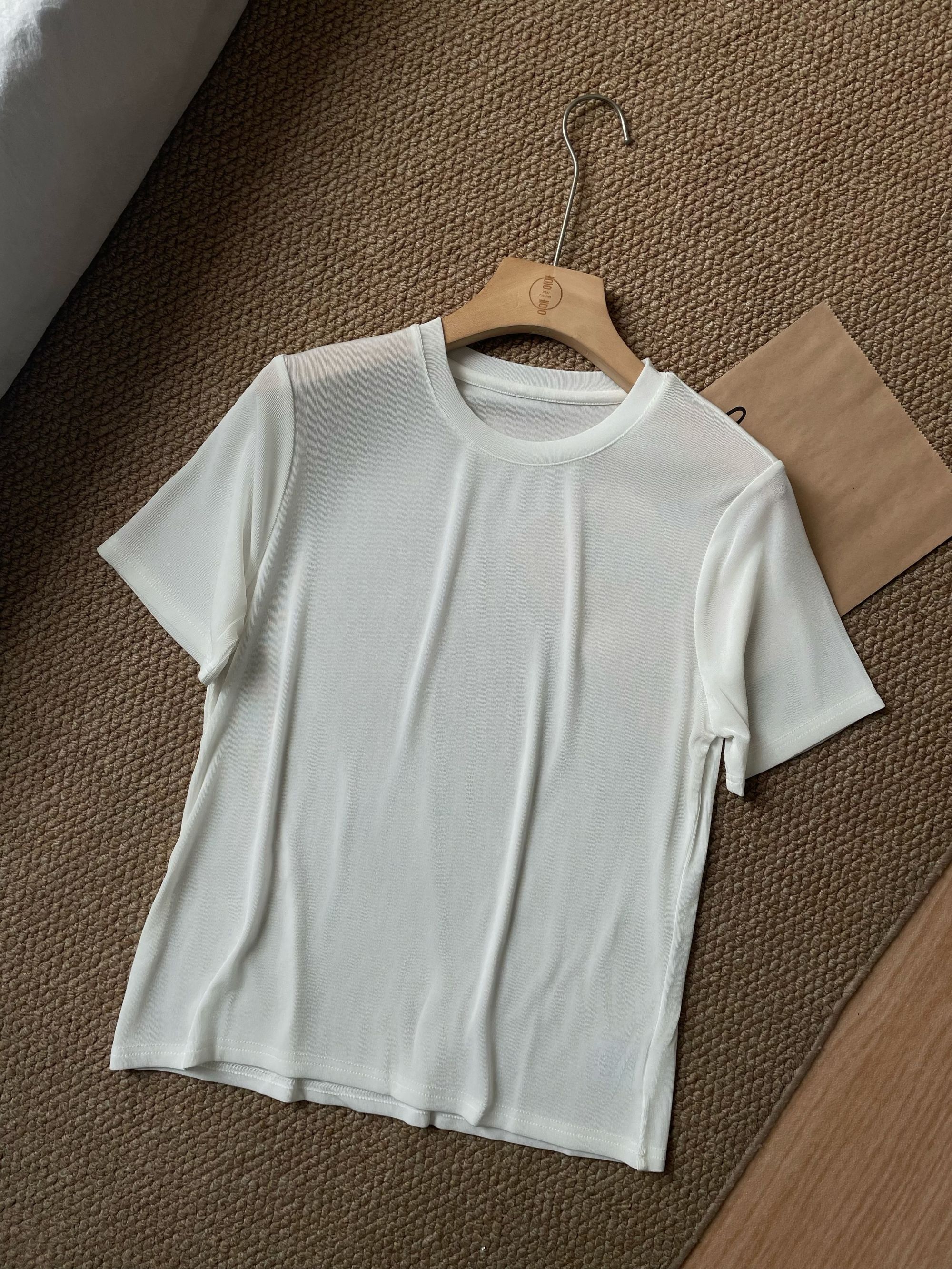 韩国进口三醋酸纯色时尚简约百搭女士圆领短袖半袖T恤夏季