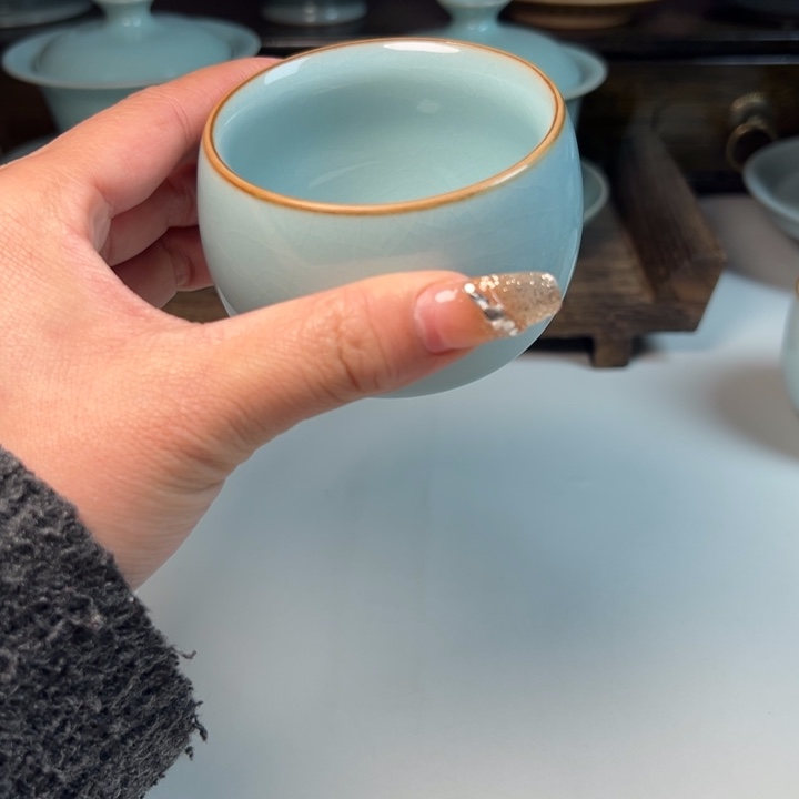 瓷片微瑕哈哈哈哈哈哈