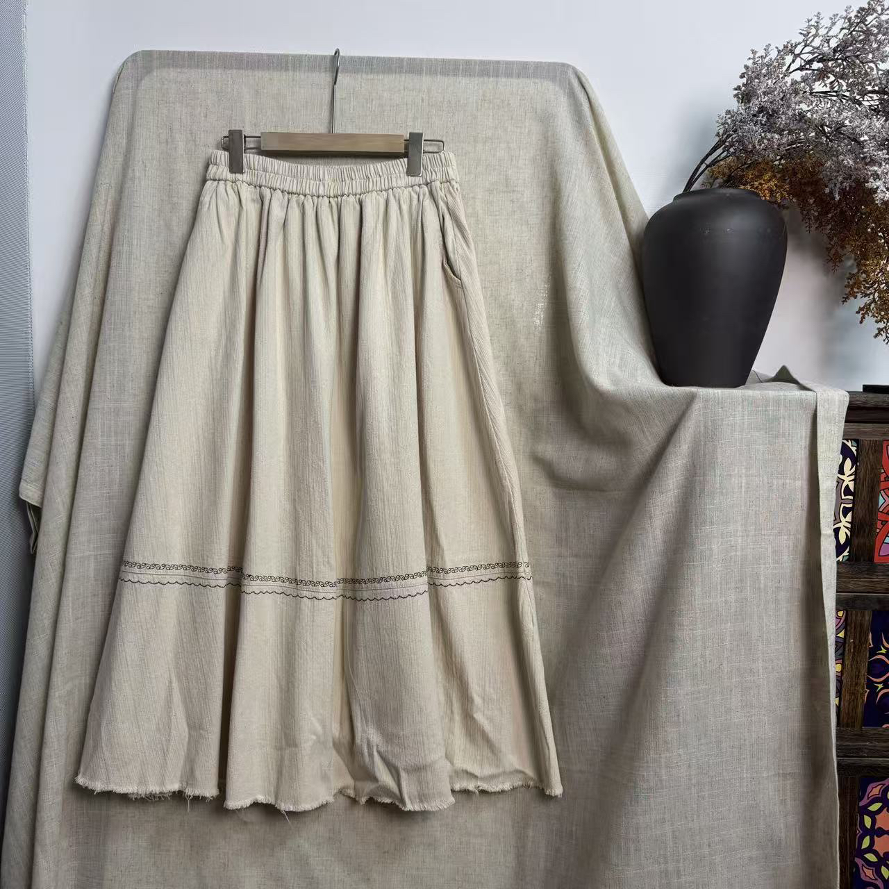 LD#5789#日系抓毛刺绣拼接半裙   FL