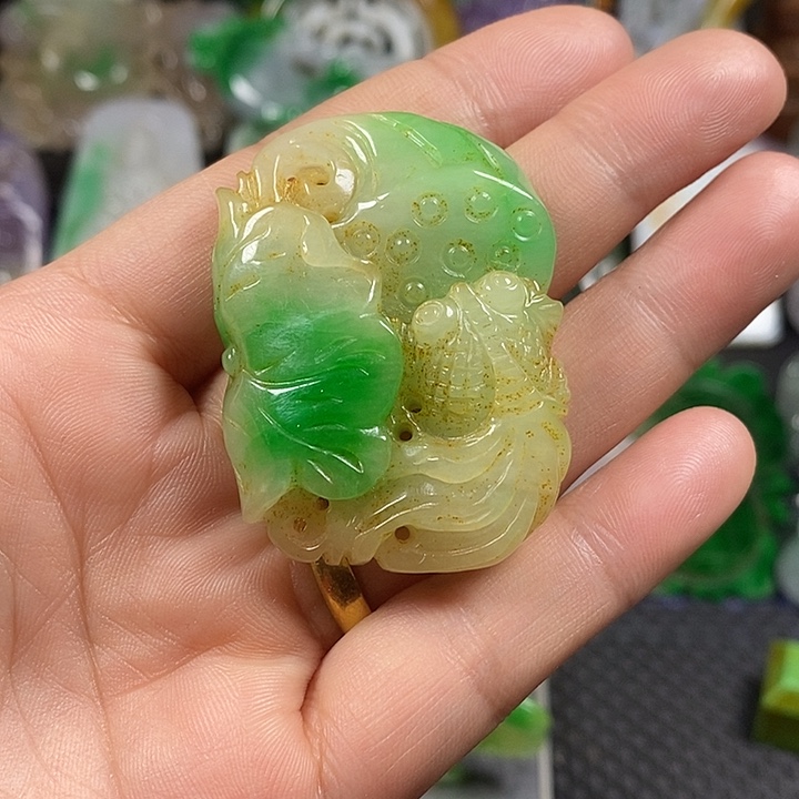 小***良吊坠紫金钵盂菩提