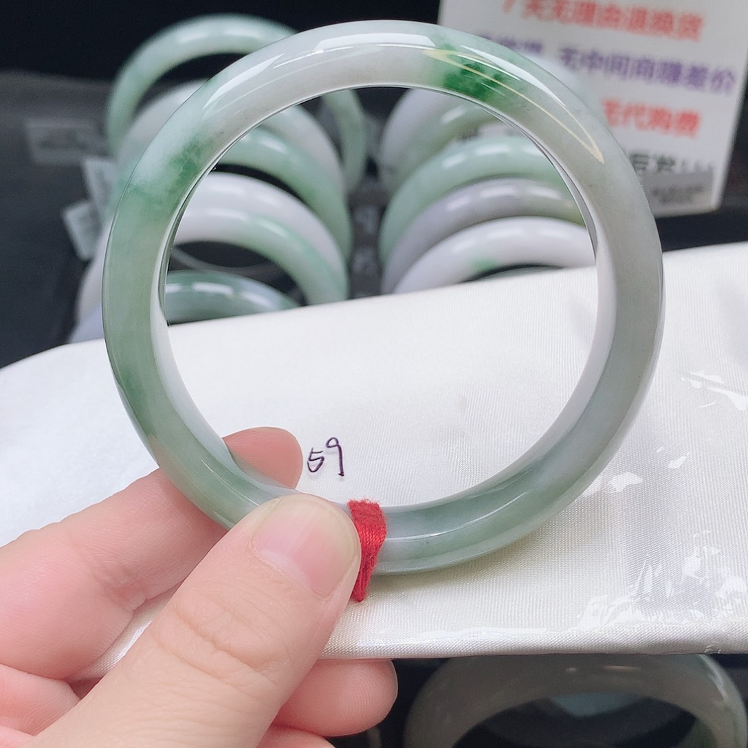 翡翠未镶嵌手镯72