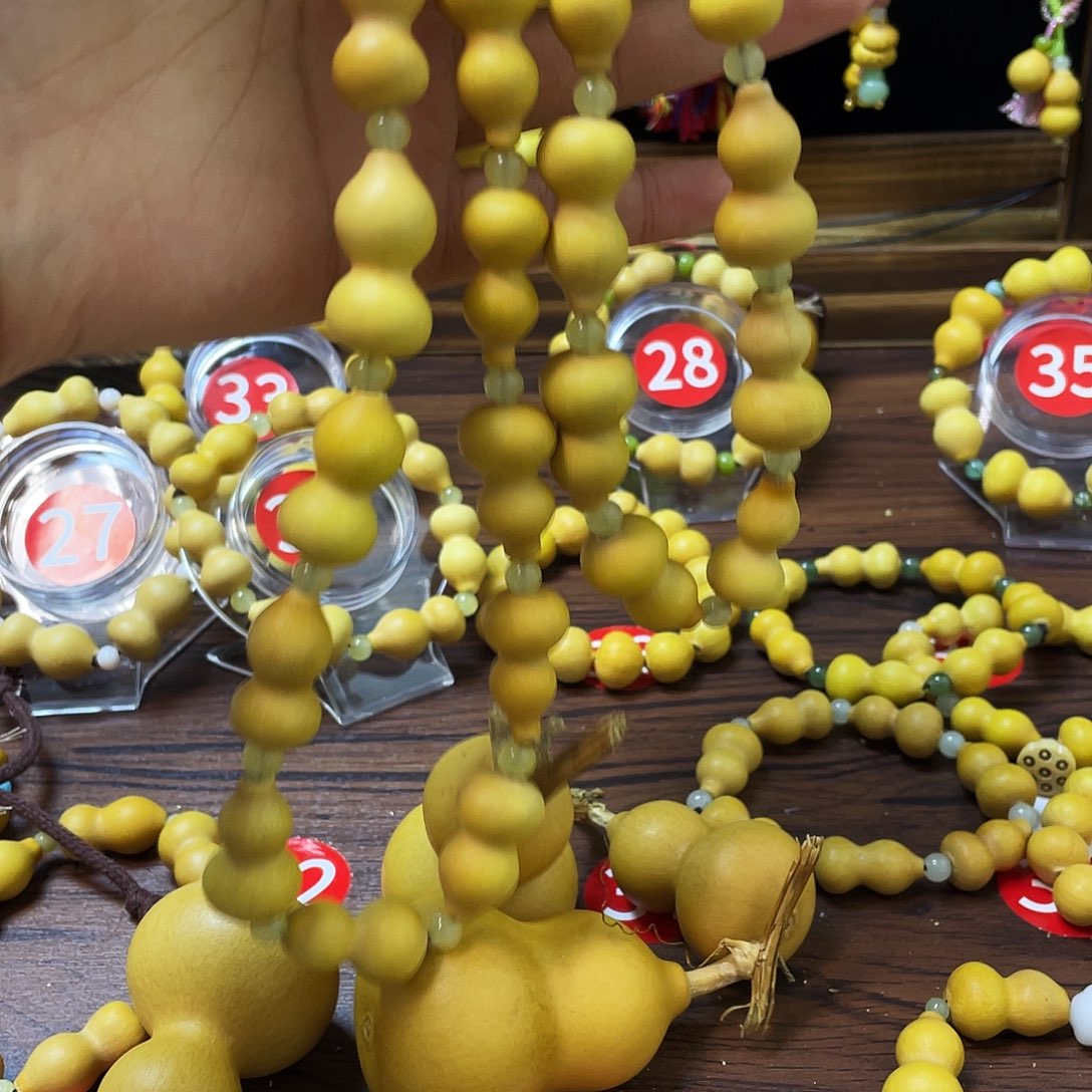 大叶紫檀（黑酸枝木类）葫芦草里金38颗