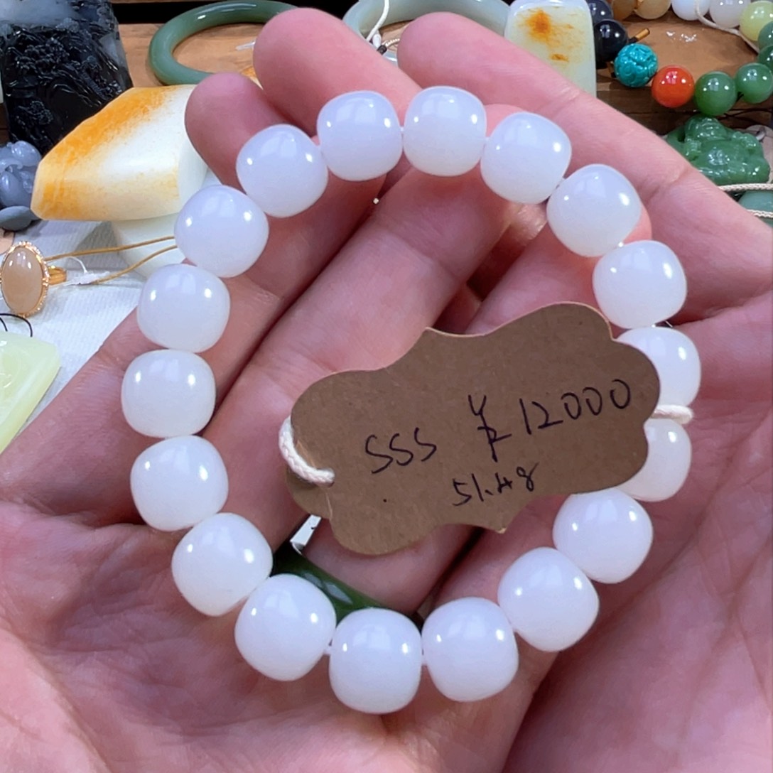 颈饰未镶嵌和田玉大*精