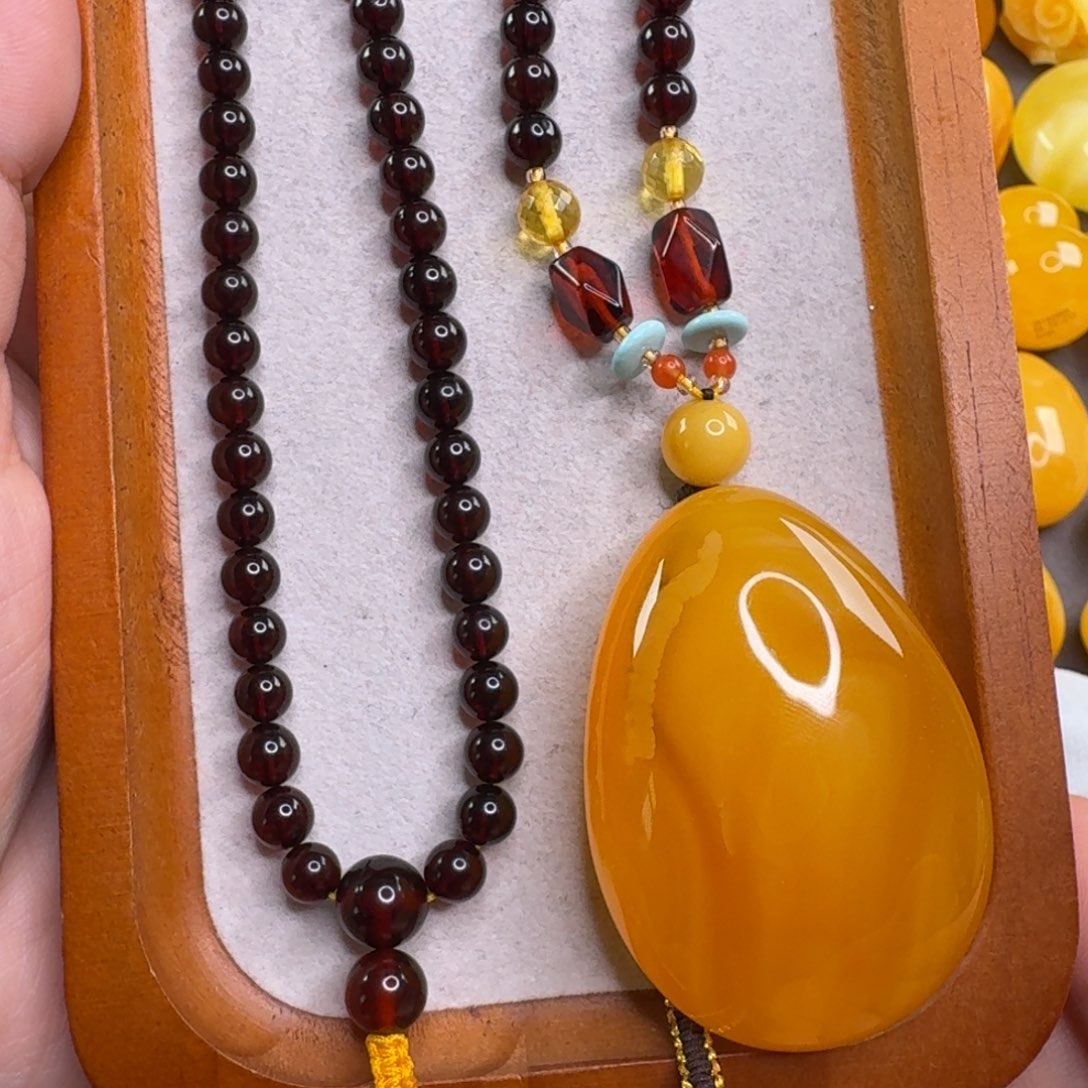 蜜蜡毛衣链未镶嵌