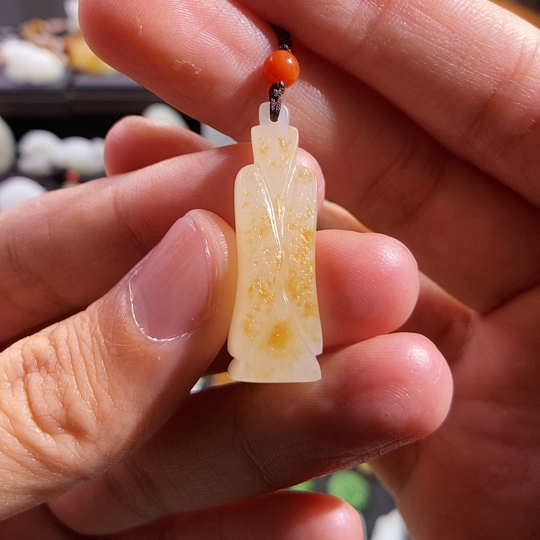 和田玉颈饰未镶嵌