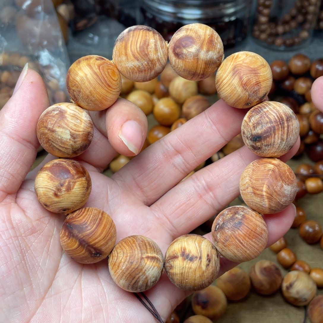 柏木（崖柏）无事牌2.0太行崖柏陈化瘤疤闪电