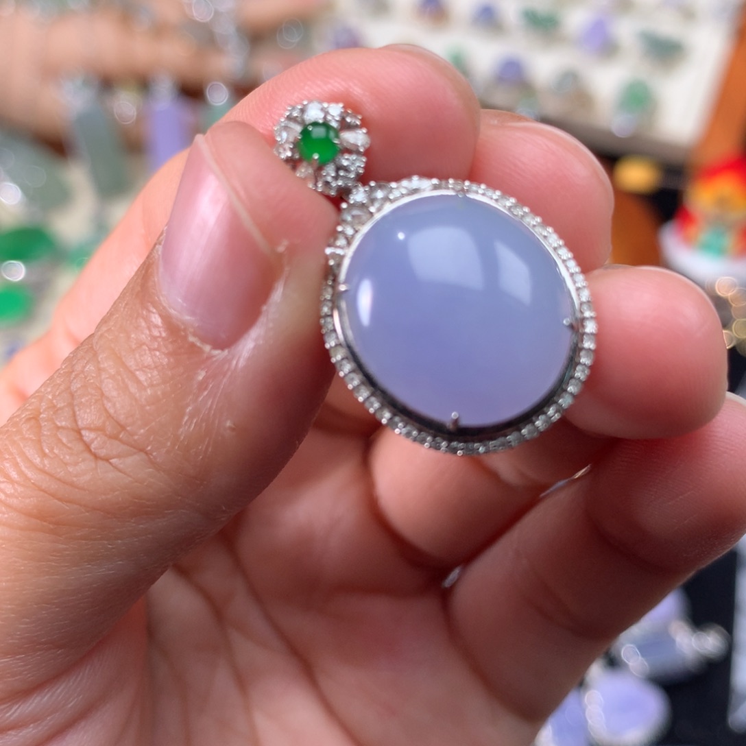 吊坠(不含链)18K金镶嵌翡翠