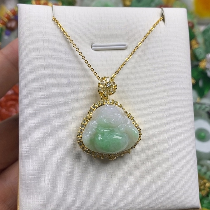 翡翠未镶嵌吊坠(赠链)