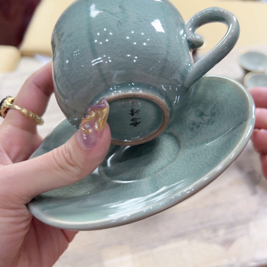 瓷片陶瓷的发展和艺术成就