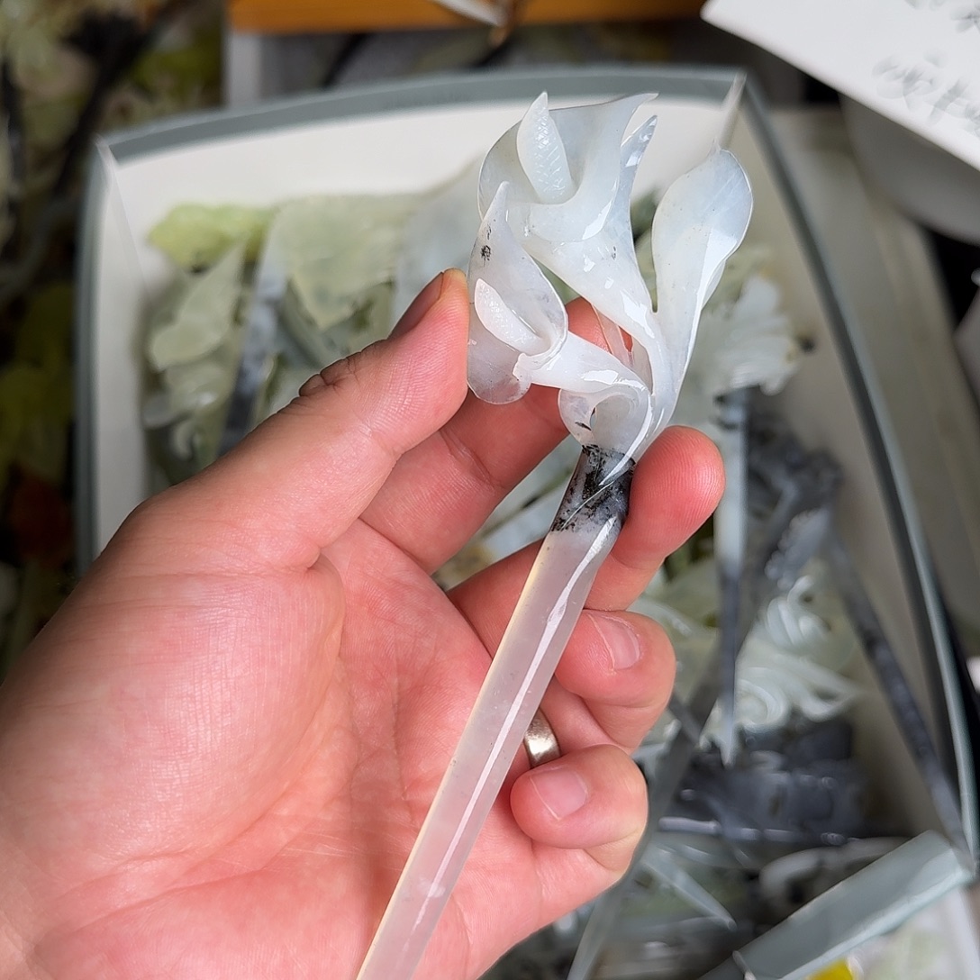 蛇纹石玉未镶嵌发饰