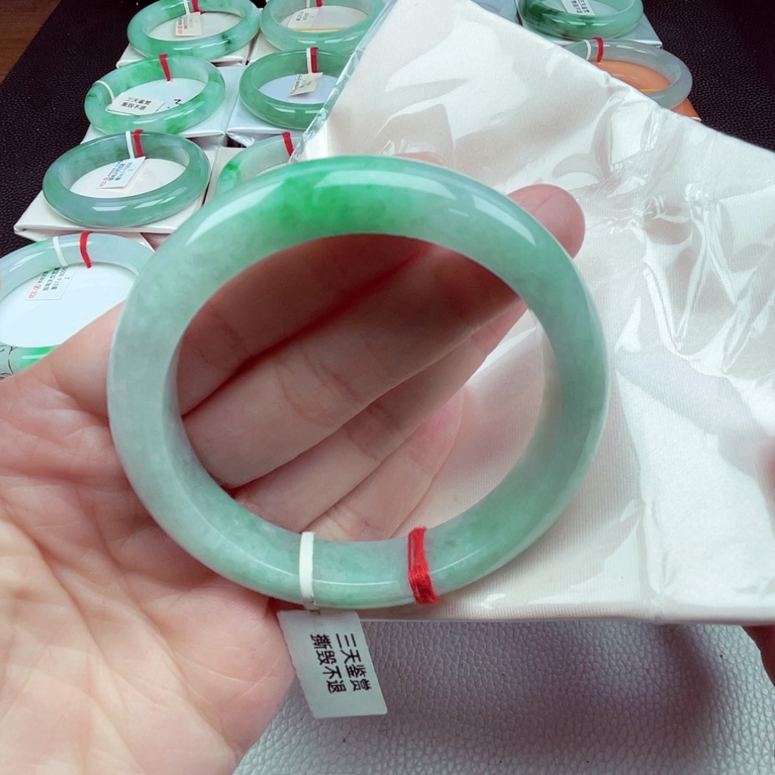 翡翠手镯未镶嵌李*天然缅甸翡翠