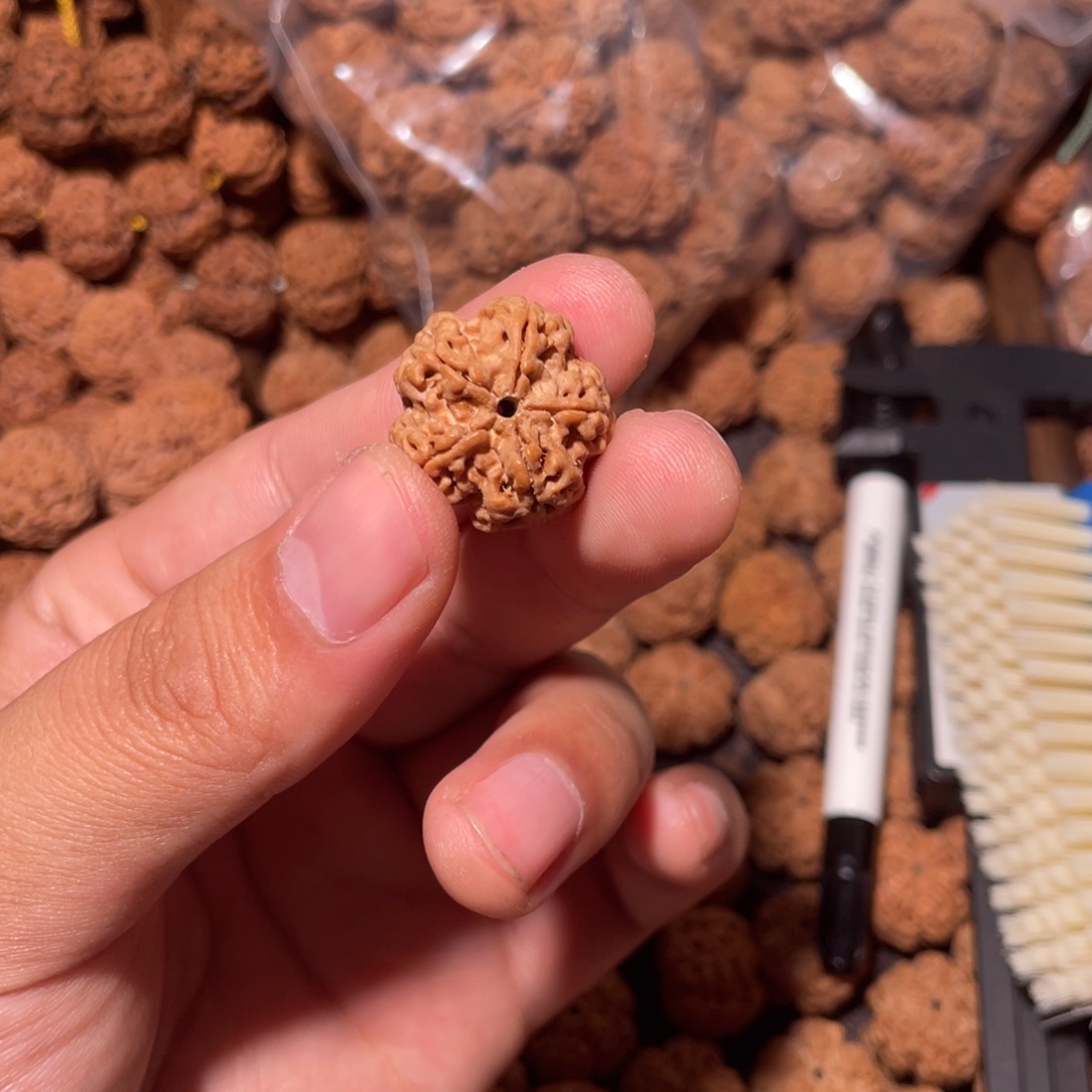 哎***昼吊坠金刚菩提22定制