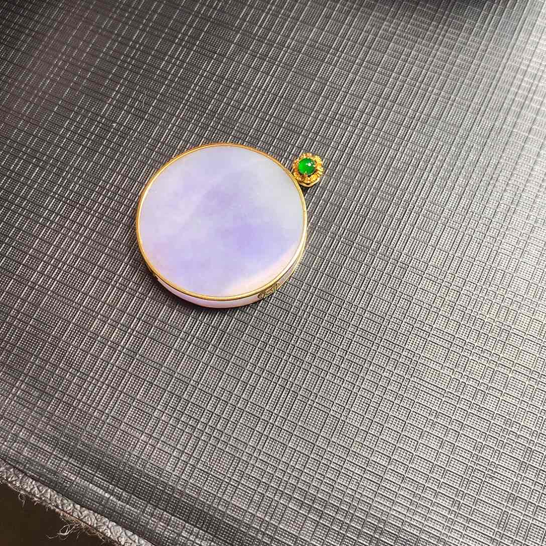 翡翠颈饰18K金镶嵌翡翠