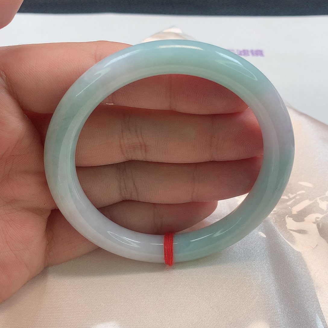 翡翠手镯（圆镯）未镶嵌334号