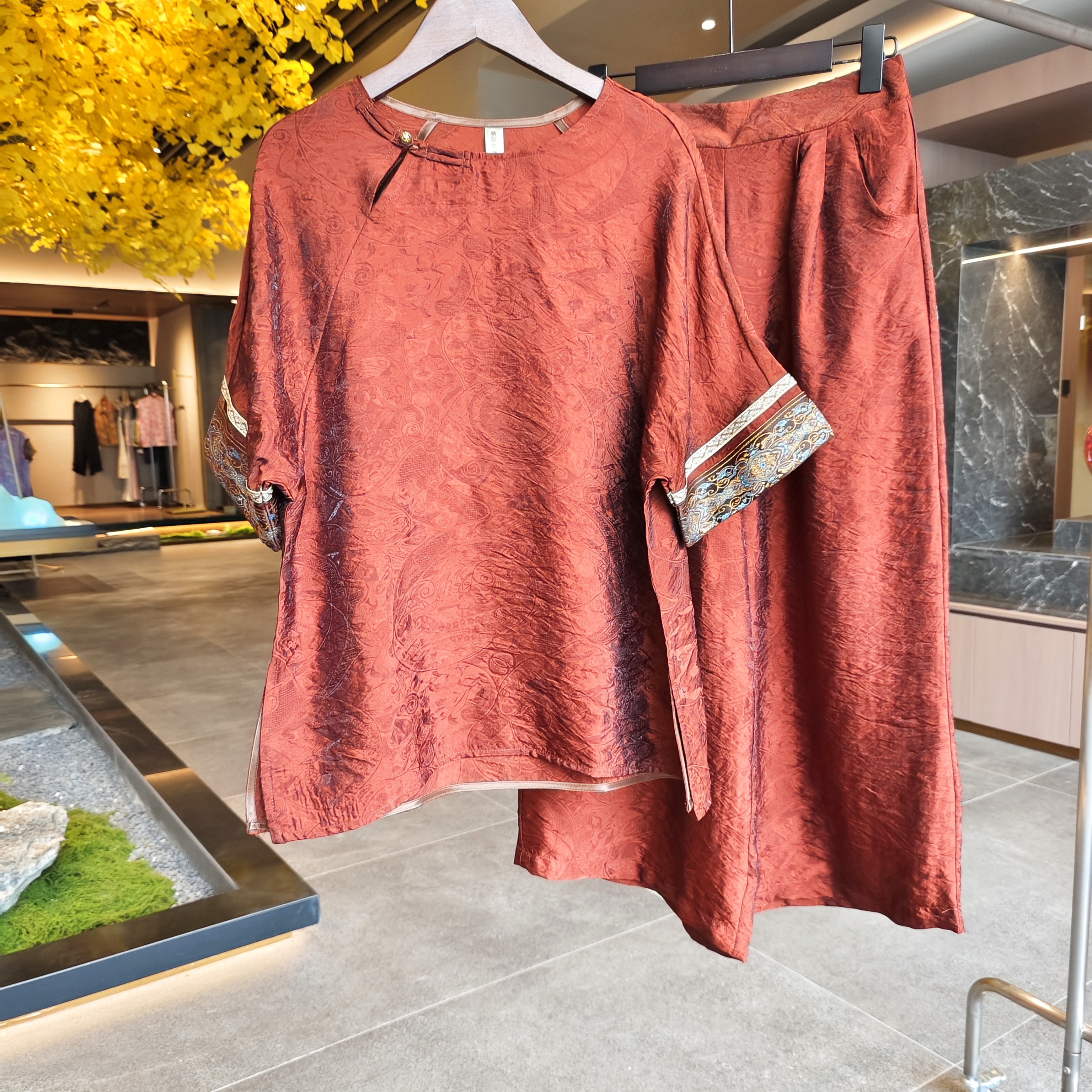 【锦鸢】夏季新中式国风套装女装宽松刺绣气质上衣+九分裤两件套