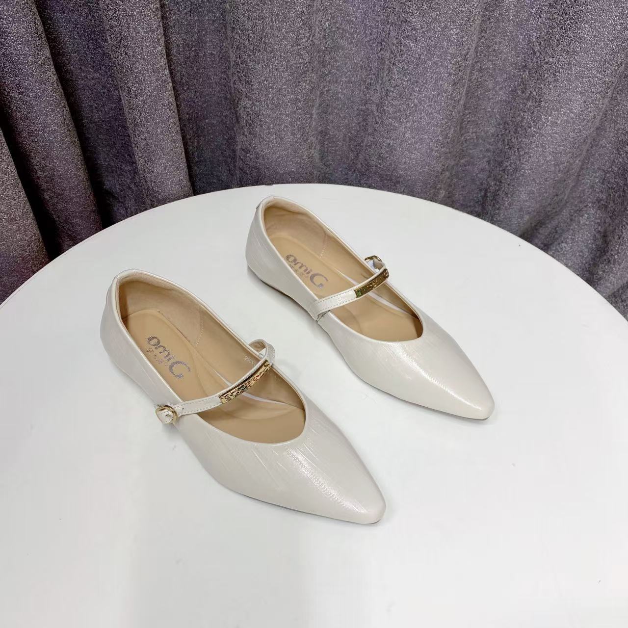 C9038  米色  时尚舒适粗跟2025新款百搭气质玛丽珍女单鞋