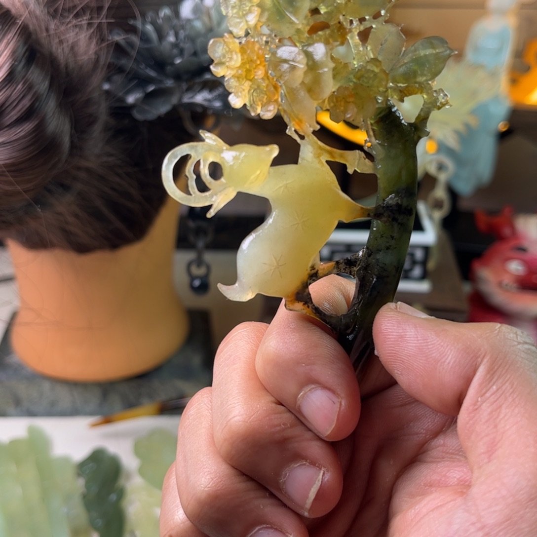 婳***婳蛇纹石玉未镶嵌发饰