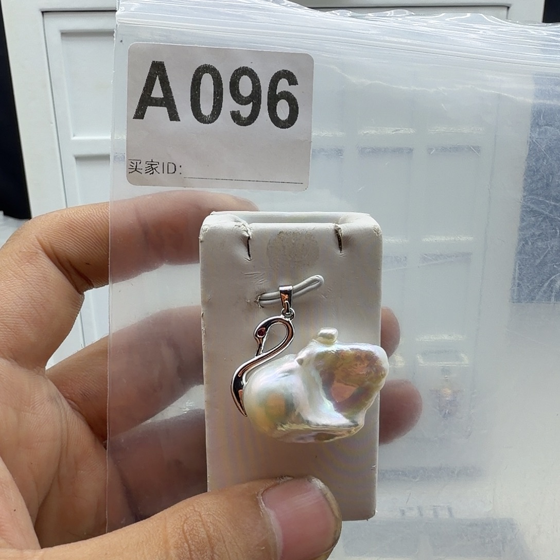 淡水珍珠颈饰合金