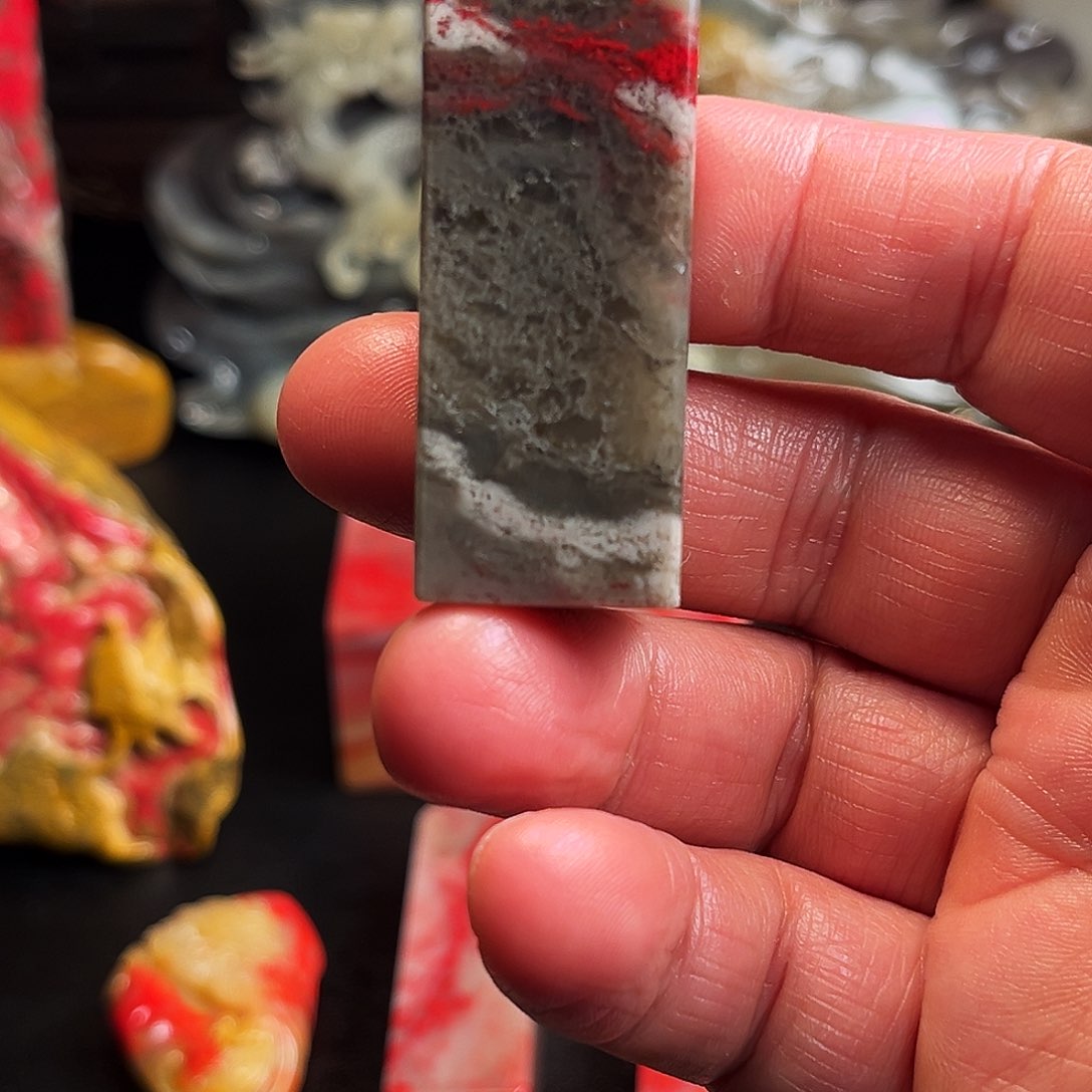 昌化石印石昌化蜂巢冻鸡血石章