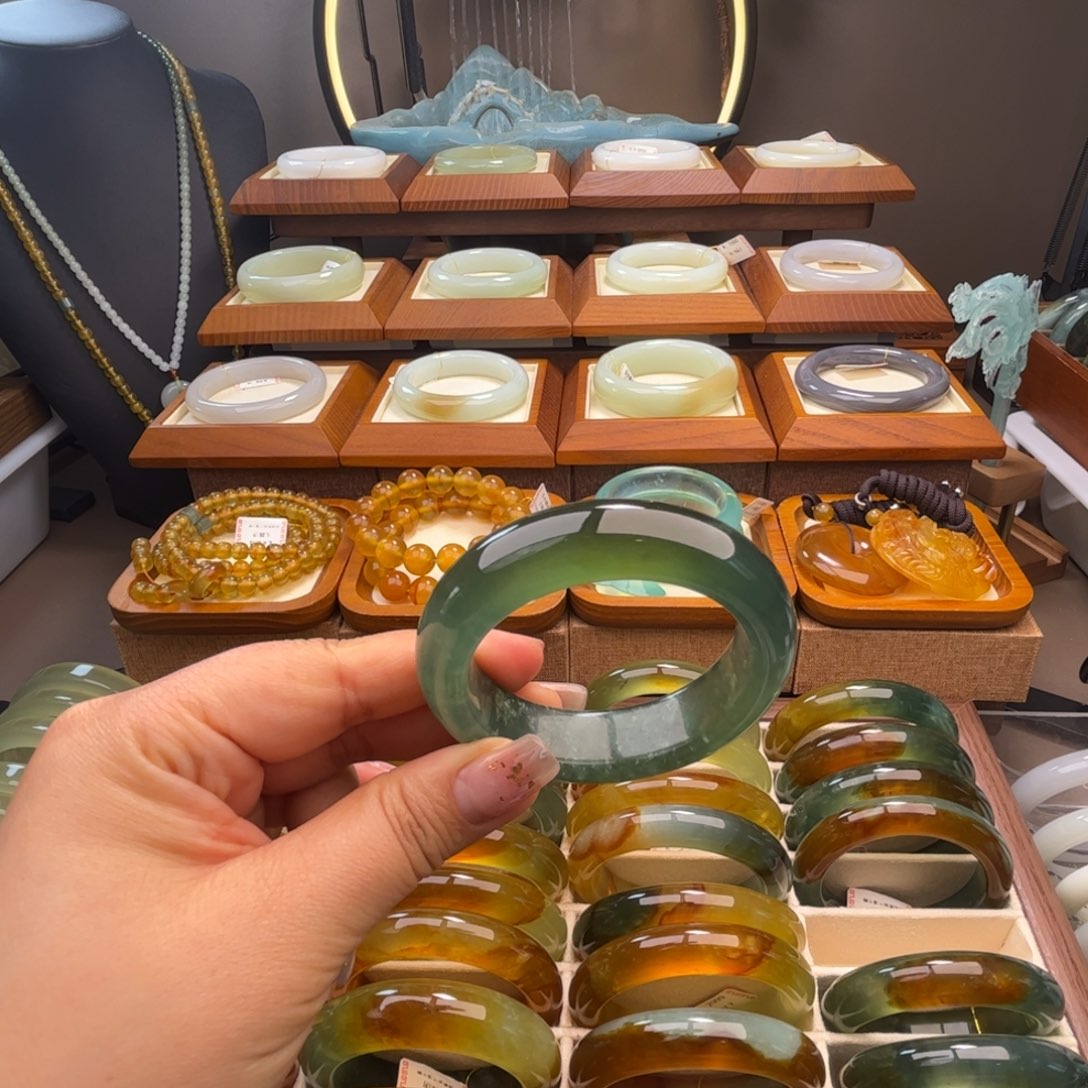 蛇纹石玉未镶嵌5354