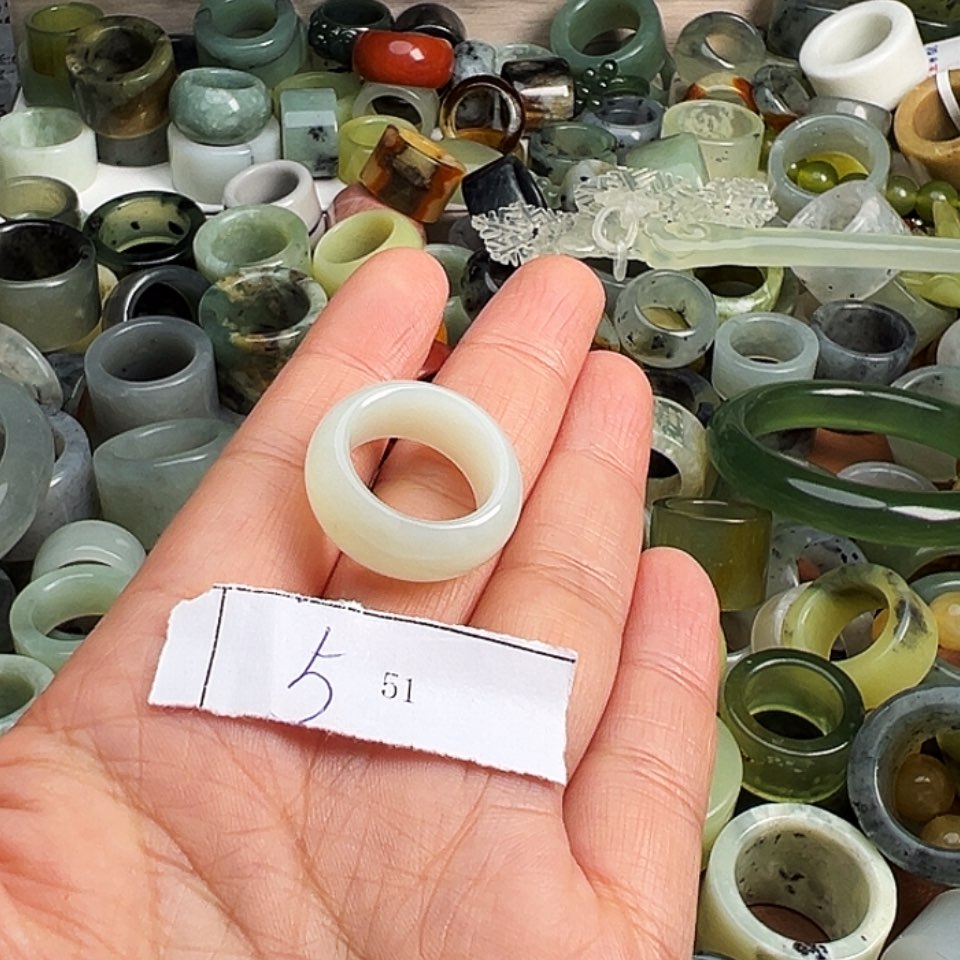 【闪购商品】未镶嵌蛇纹石玉戒指龙