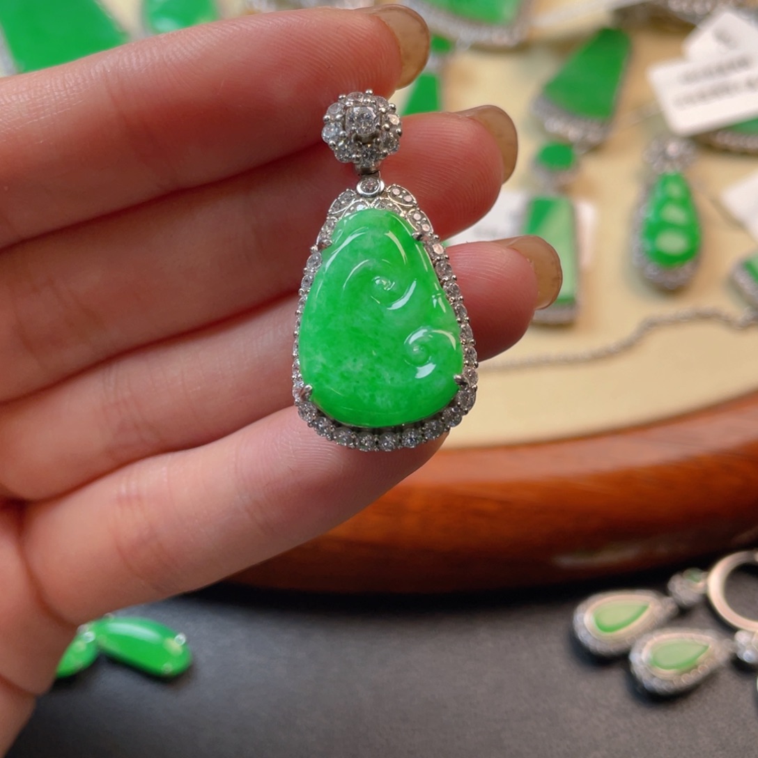 翡翠吊坠(不含链)银S925镶嵌