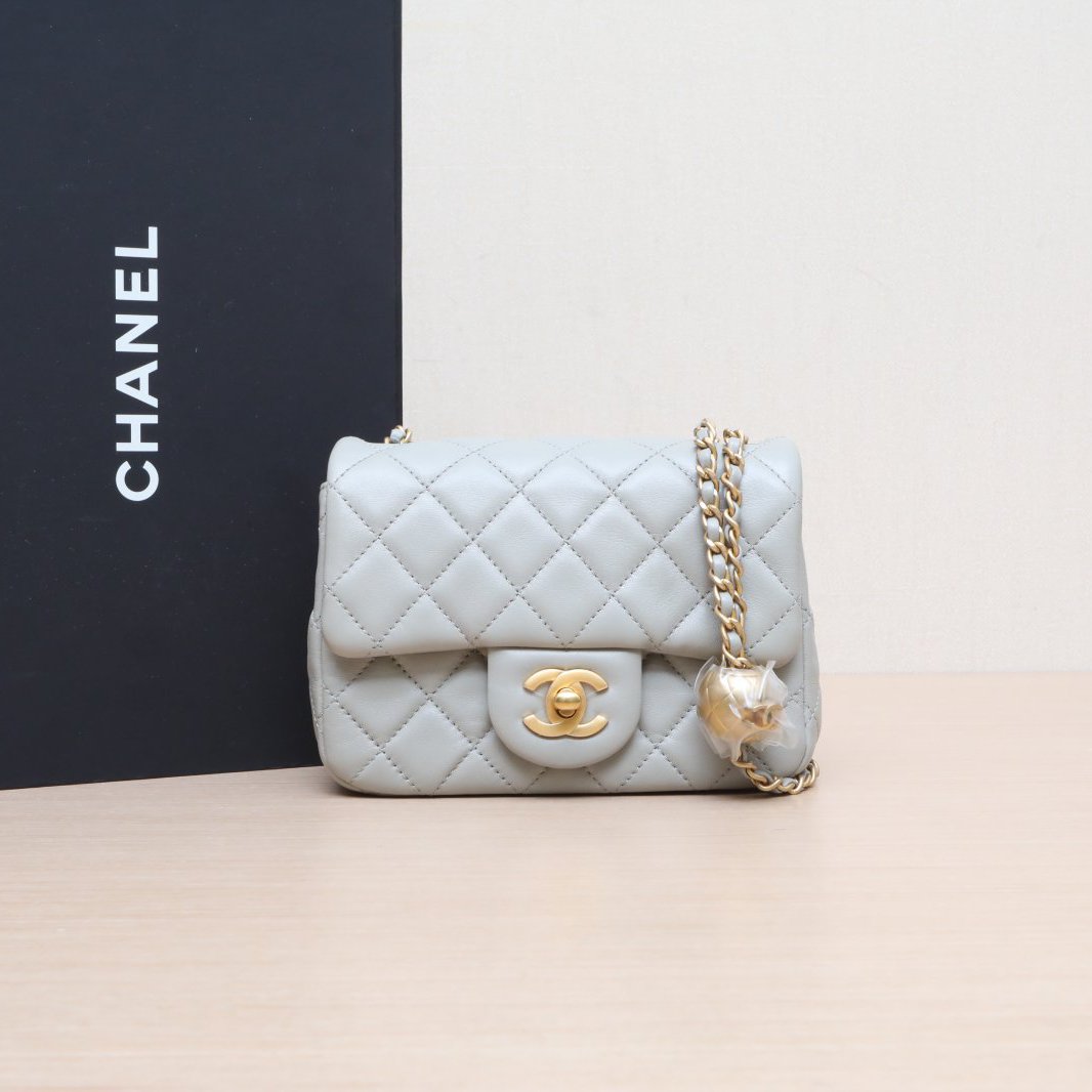 99新 Chanel/香奈儿 小花Jerry P205945470 CF 方胖子 灰色金球