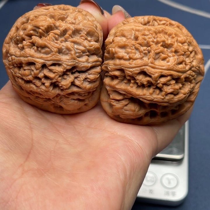 文玩核桃把件粗筋46