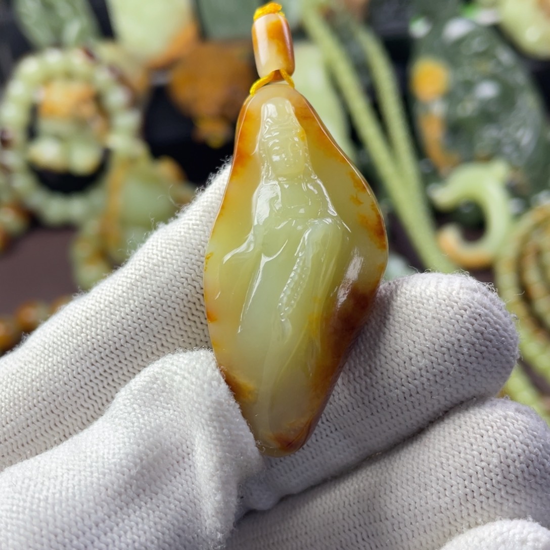 岫岩河磨玉（透闪石质玉）未镶嵌颈饰