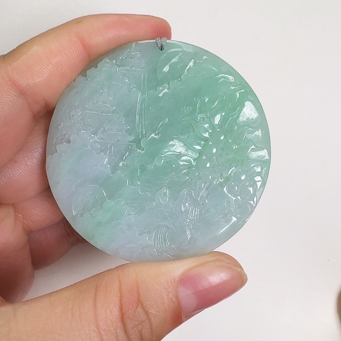 翡翠颈饰未镶嵌山水牌