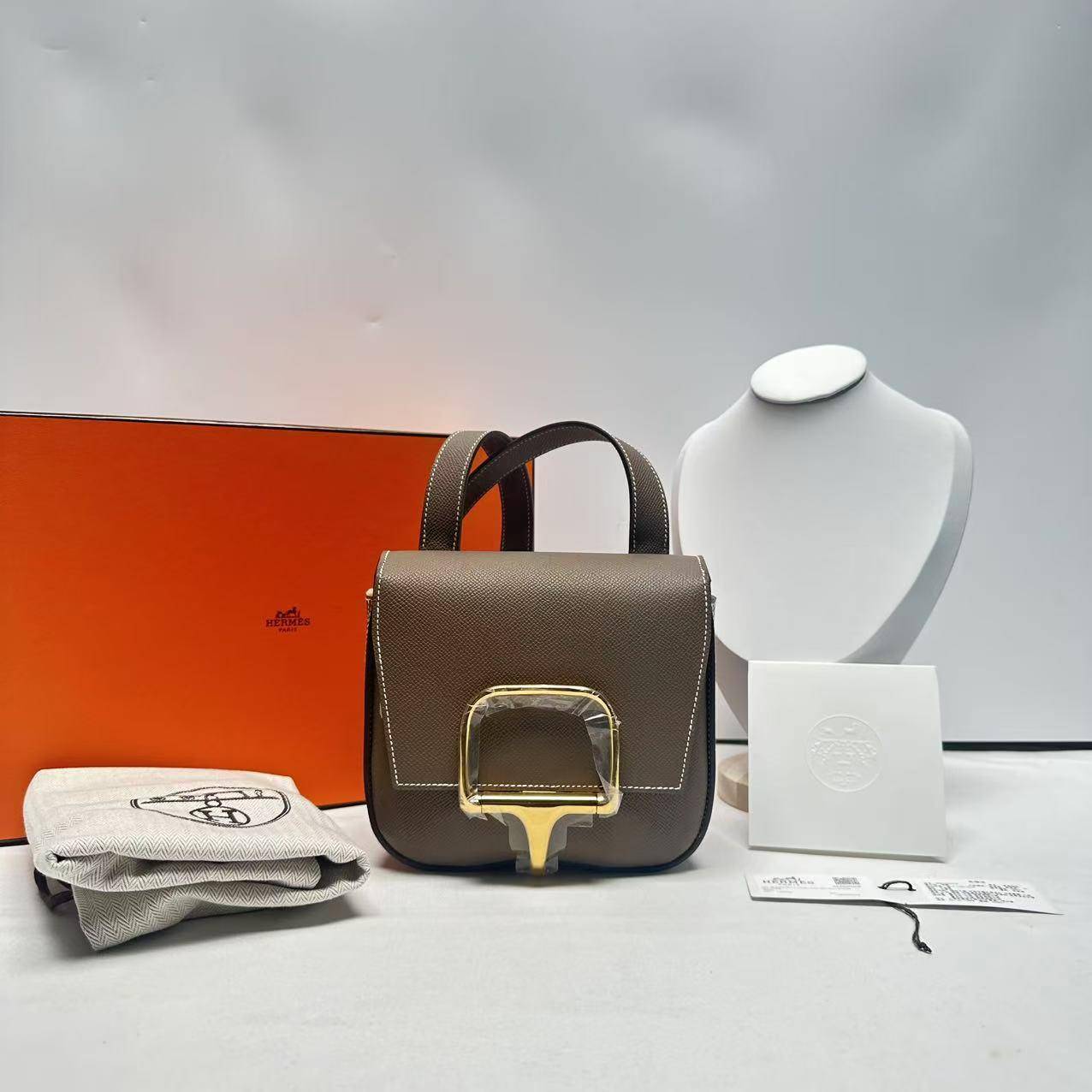 胖虎奥斯汀/爱马仕/99新/公价0/箱包/斜挎包/31B2501010018