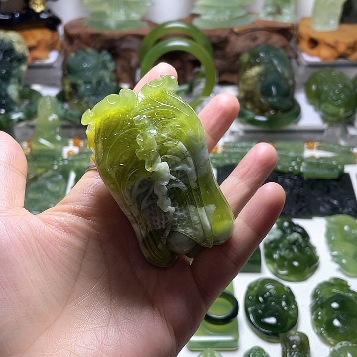 蛇纹石玉手把未镶嵌